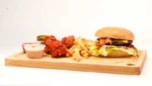 Hamburguesa y 6 alitas